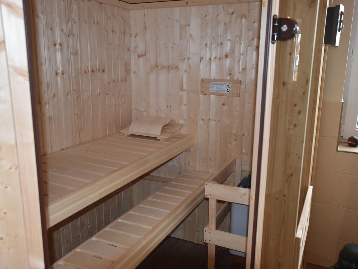 Cozy Holiday Home In Gross Schwansee With Sauna Luaran gambar